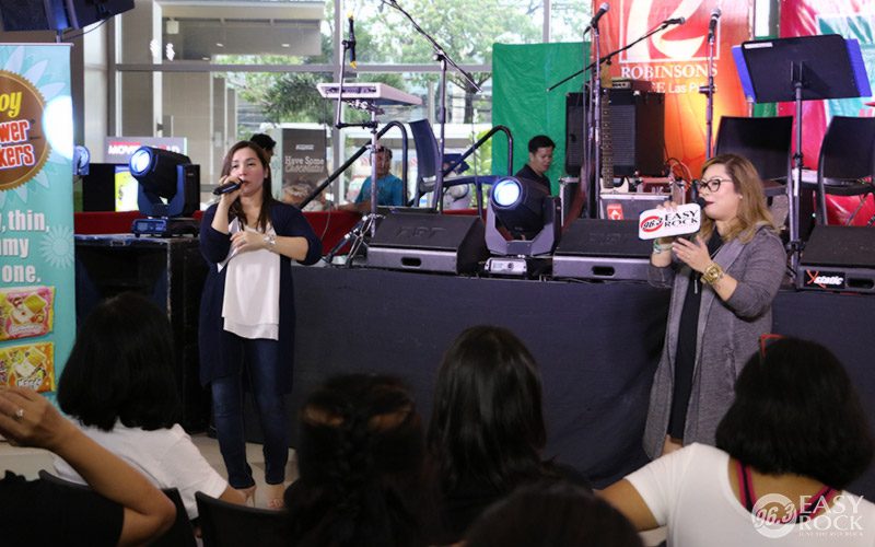 EASY-ROCK---AFTER-WORK-MALL-TOUR---CHLOE-AND-SAM